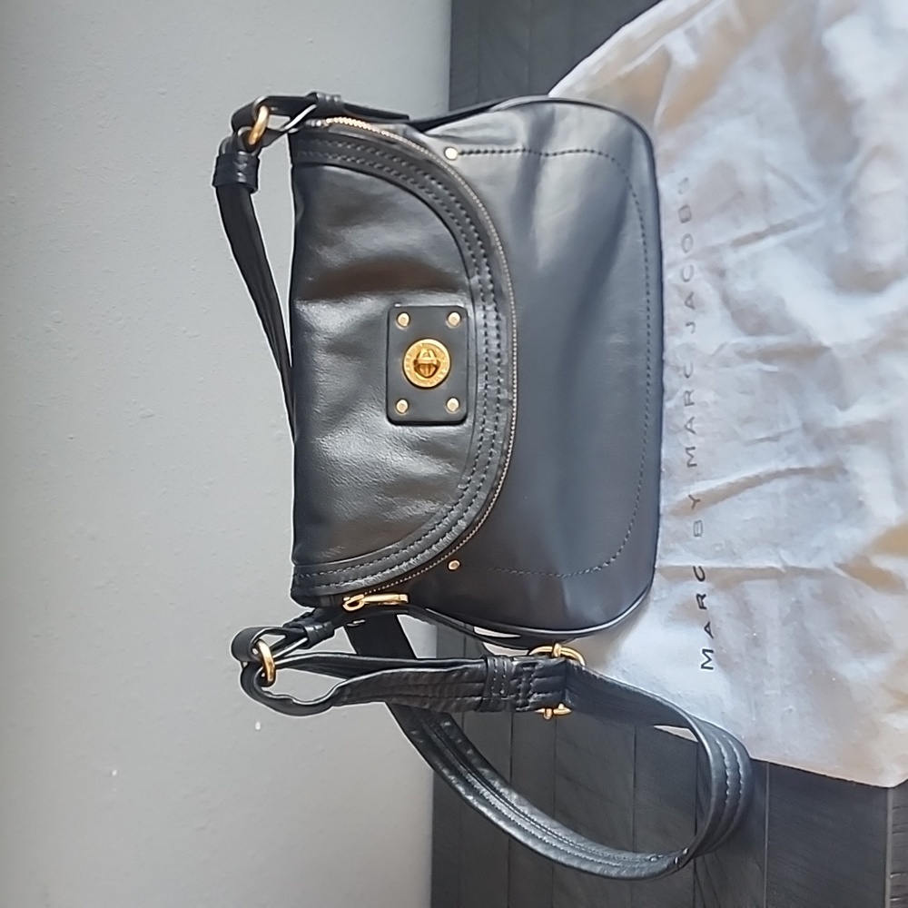 Marc by Marc Jacobs cross-body. Black